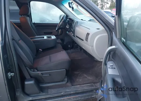 2010 Chevrolet Silverado 1500 Ls from USA, damaged, VIN 1GCSKREA5AZ189685